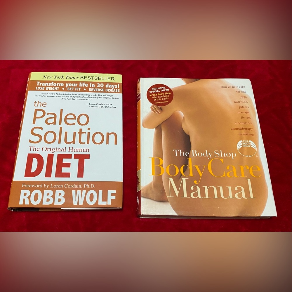 CLOSET CLEAN OUT 2 fitness self care books Hard Back Paleo Solution PERFECT 💪🥰🔥